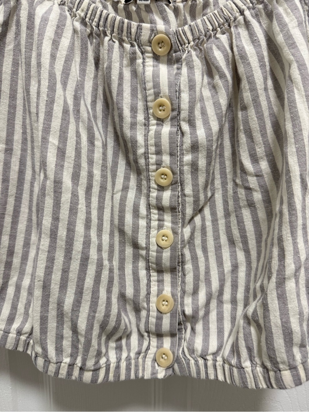 Madewell Striped White and Grey Flutter-Sleeve Button-Front Crop Top LARGE/LG - Picture 3 of 15